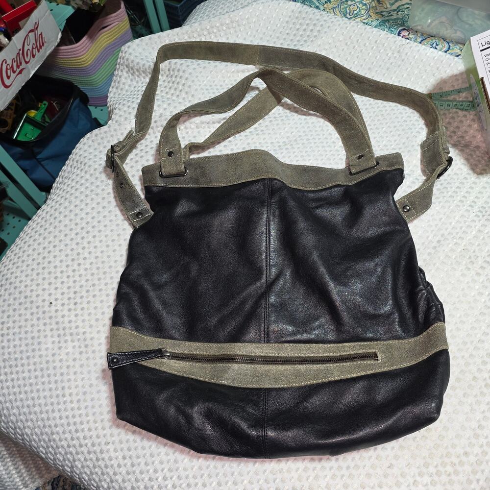 VTG LATICO BLACK & OLIVE LEATHER SUEDE XL SHOULDER BAG